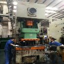 []出售杨力06年产JH21一400吨开式压力机